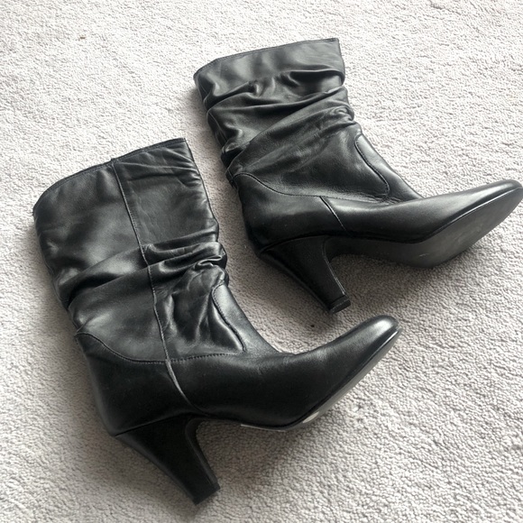 Vintage leather boots bought in Paris - Picture 3 of 16